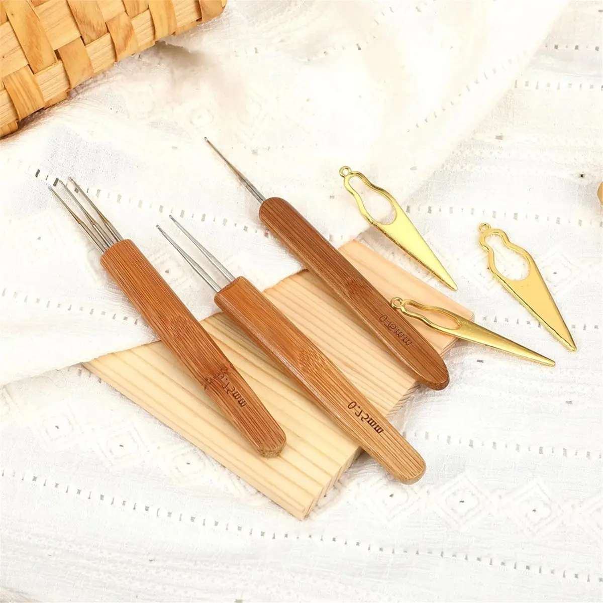 6 Pcs Dreadlock Crochet Hook, 0.75mm Loc for Interlocking Retie Tool for Locs with Interlocking Tool Locs Braid Craft