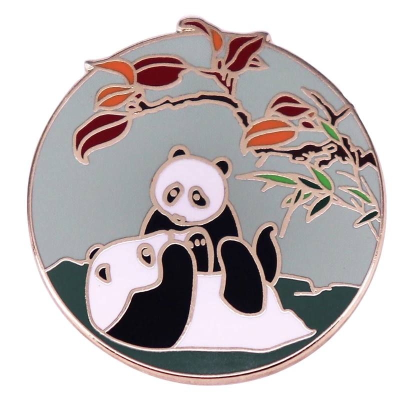 A2902 Panda Enamel Brooches Lovely Animal Lapel Pins Cartoon Badge Friend Jewelry Accessories Gift Wholesale