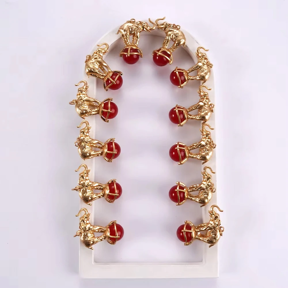 

9 Pieces Three-Dimensional Animal Pendants With Unique Designs In Three Colors For Birthday And Festival Gifts