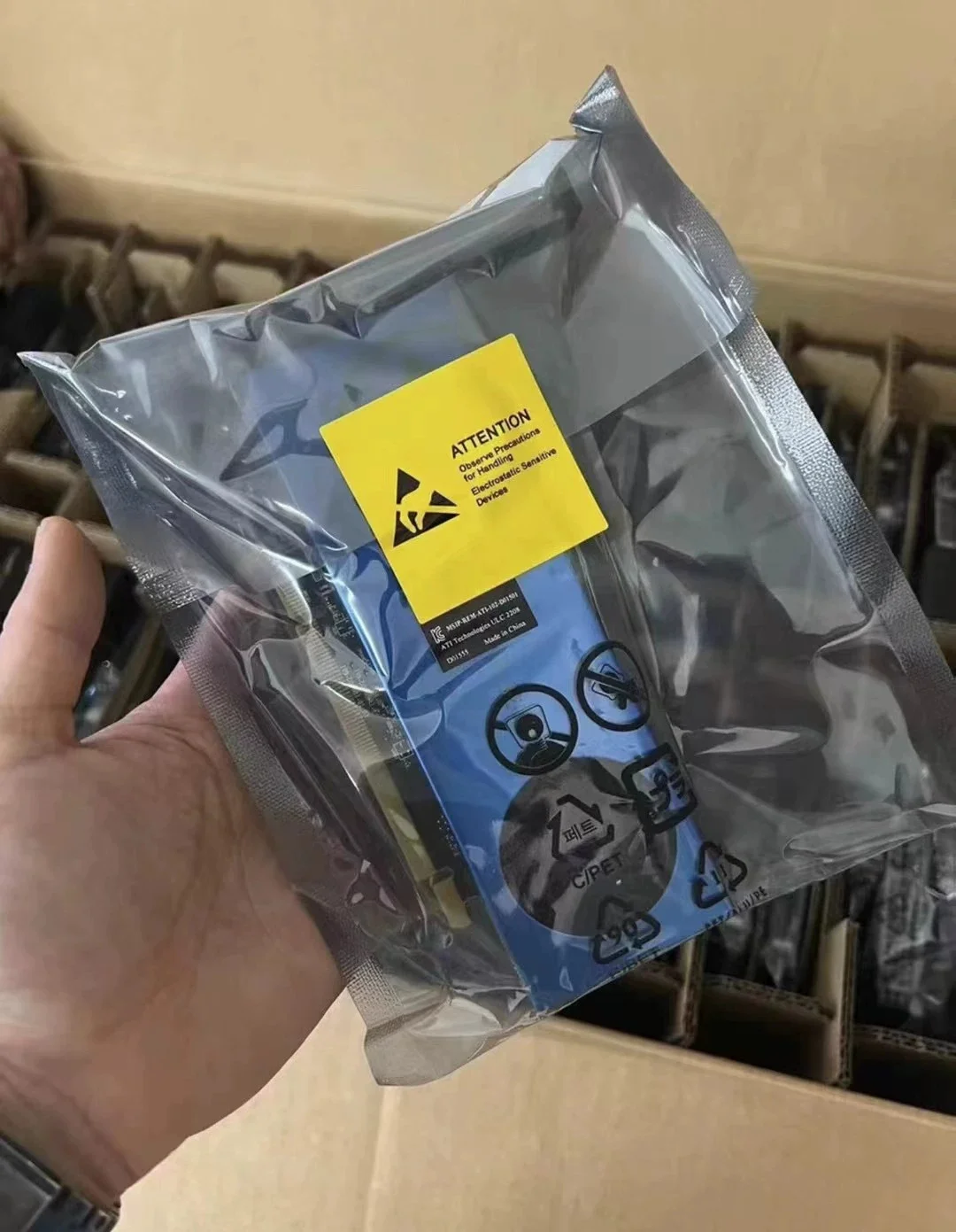 FOR Radeon Pro WX3200 4GB Professional Graphics Card