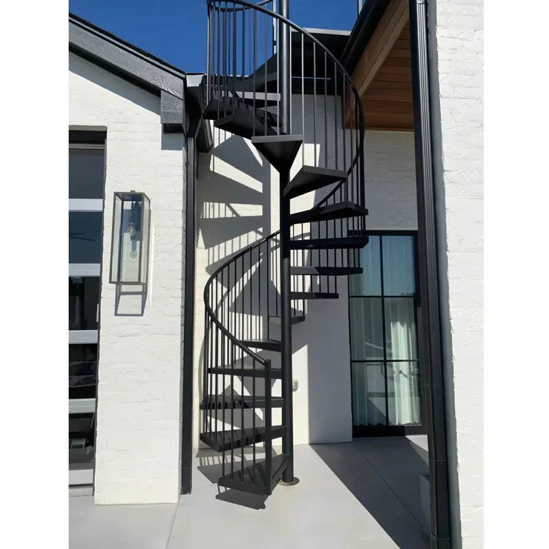 سلم حلزوني معدني حديث خارجي مع حواف خشبية سلالم مستقيمة داخلية جاهزة للاستخدام المنزلي #4