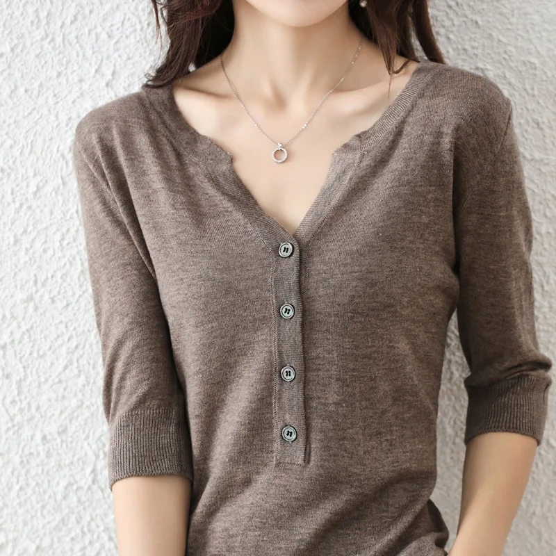 

Повседневная вязаная футболка с V-образным вырезом и коротким рукавом, тонкий летний топ свободного кроя стандартной длины для женщин