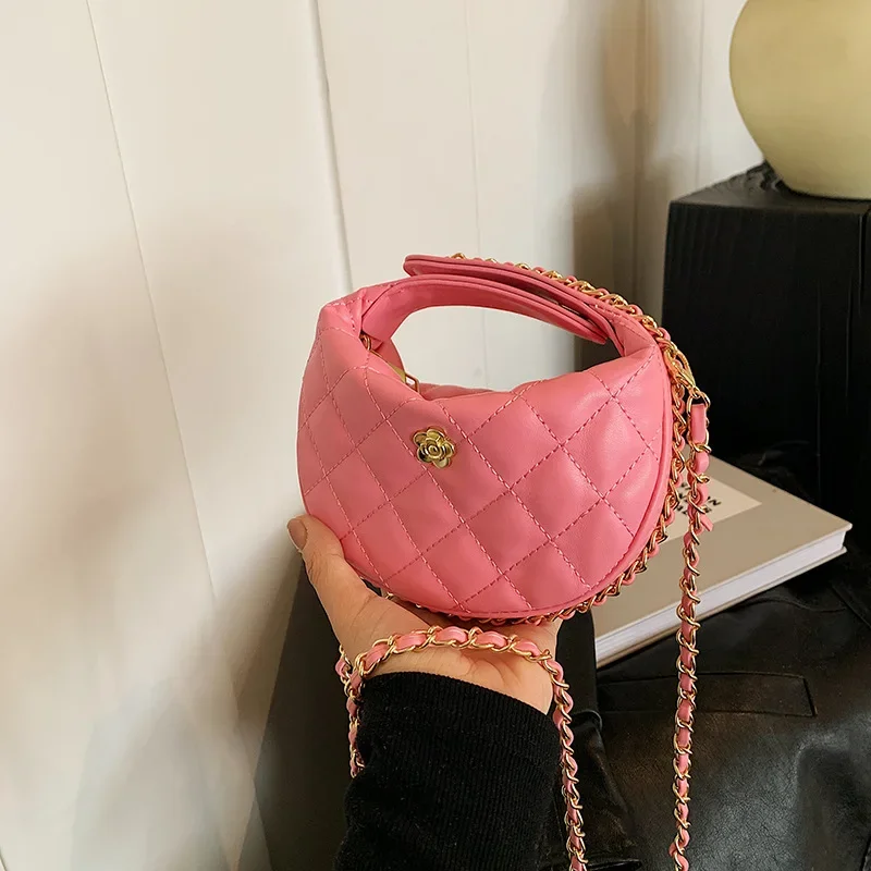 

Весенняя горячая распродажа сезона, новая женская сумка через плечо с цепочкой, мягкая искусственная кожа, ромбовидная вышивка, наклонная на одно плечо