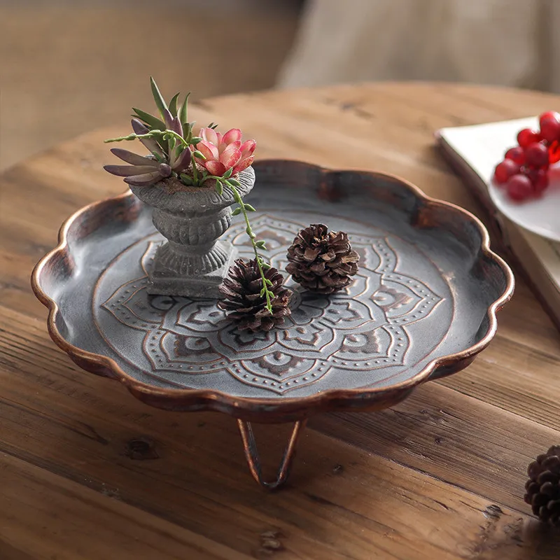French Retro Wrought Iron Old Artistic Fruit Plate Living Room Coffee Table Household Advanced Ornament Desktop Decoration