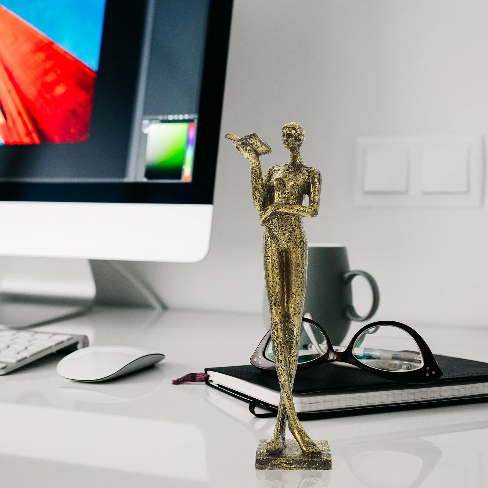 

Reading Man Statue Modern Minimalist Home Decor Abstract Reader Sculpture Tabletop Resin Craft Living Room Bedroom Bookshelf