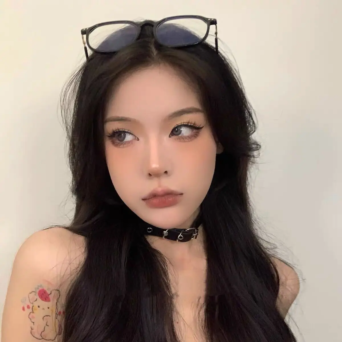 Hyunya's vielseitige Halsband im Gürtelstil mit flacher Schnalle, Schlüsselbein-Halskette, dunkles Geschenkkragen für Damen