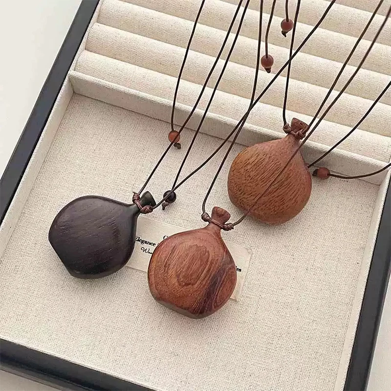 Minar Cute Lovely Brown Black Color Wood Flagon Long Pendant Necklaces Adjustable Rope Chain Chokers For Women Birthday Gift