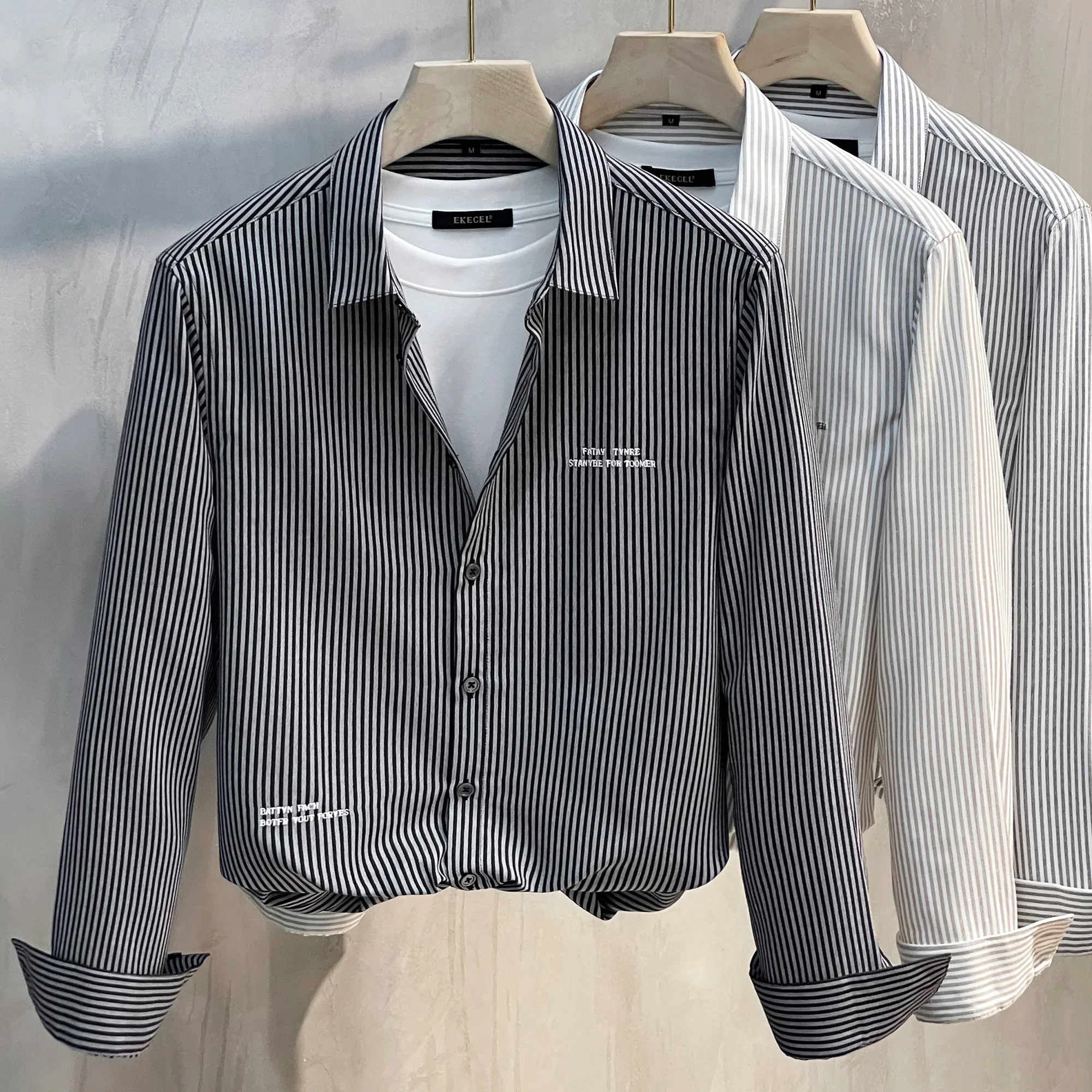 

Men's Casual Slim Fit Long Sve Striped irt Spring Autumn New Sle Korean Version Japanese Sle Faionable Spring Autumn