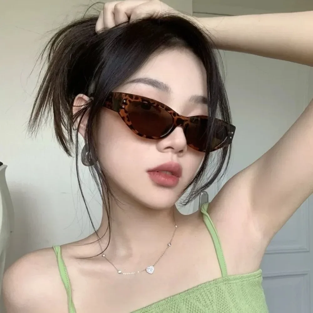 

Elegant Jelly Color Rhombus Sunglasses UV400 Rice Nail UV Resistant Cycling Glass UV Protection Eyewear Cat Eye Sunglasses Women