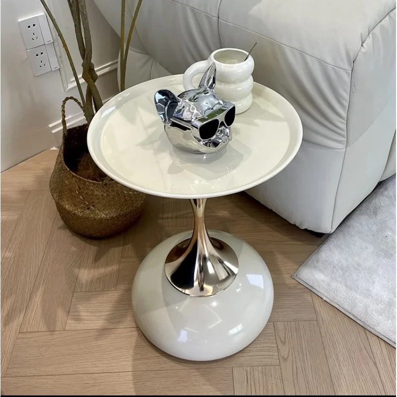 Small European Style Iron Corner Table Balcony Movable Coffee Table Bedroom Bedside Small Sofa Side Table