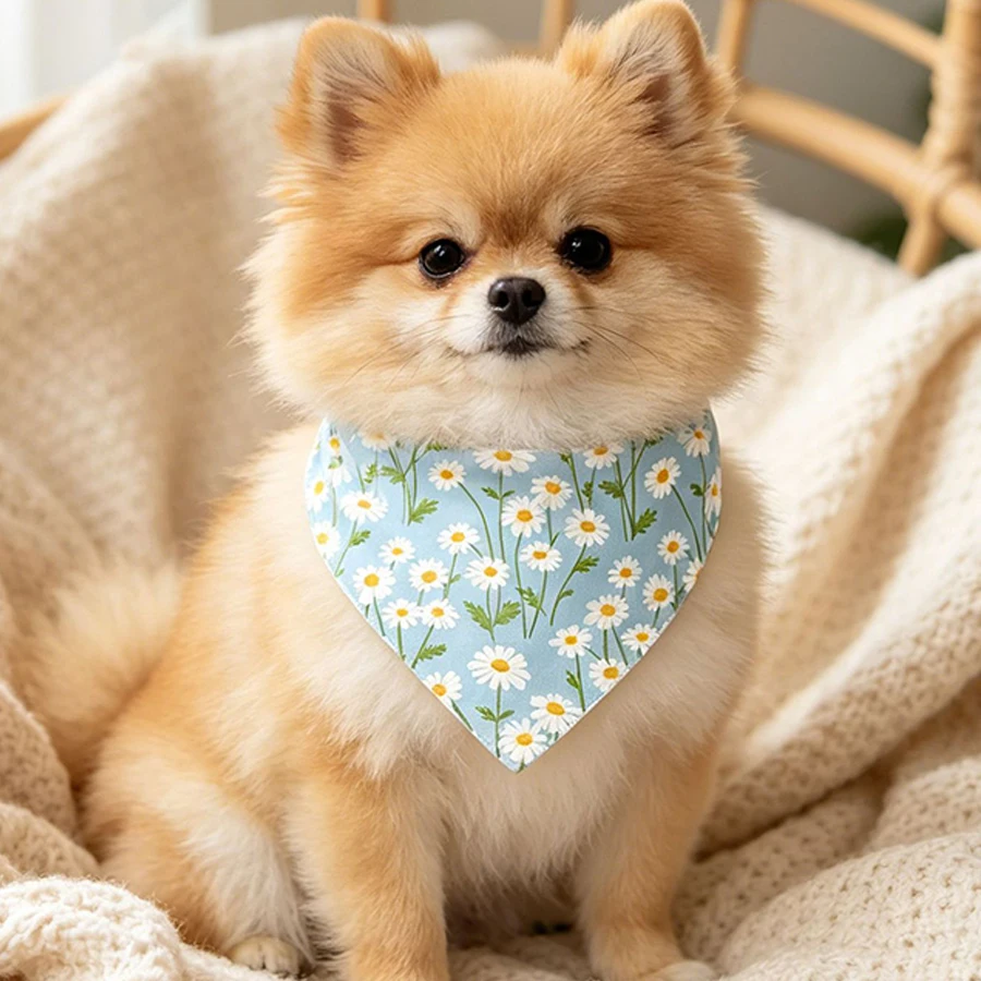Pañuelo floral para perros y gatos – accesorio práctico de mascotas - imagen 3
