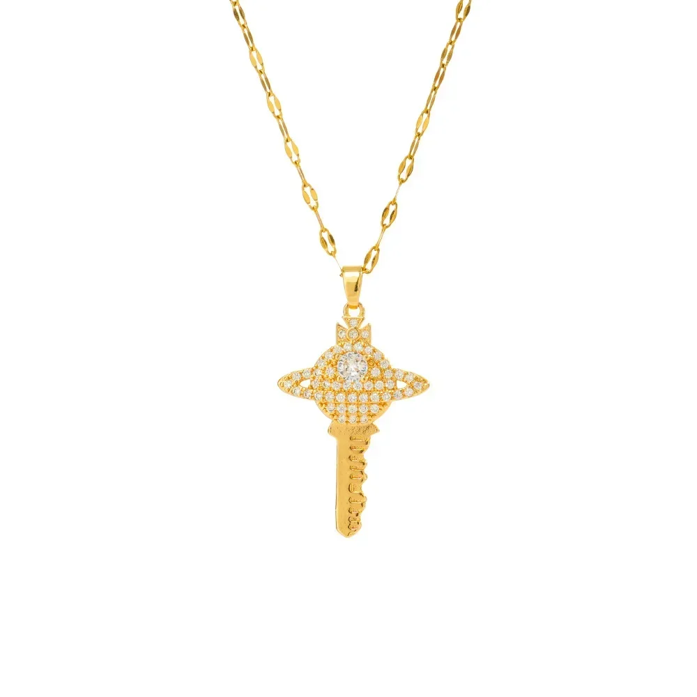 Самый продаваемый женский колье-ключ Saturn из титановой стали 2025 года представляет собой модный европейский и американский дизайн.