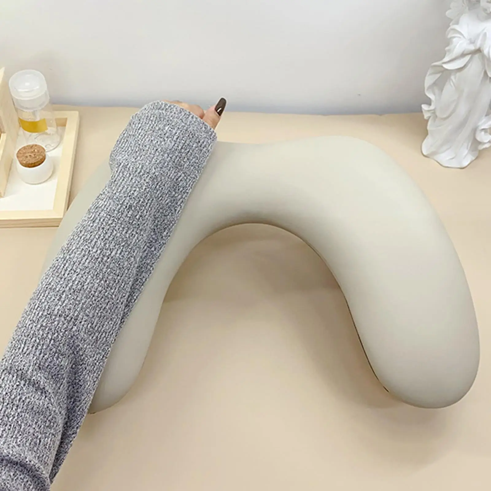 Nail Arm Rest Cushion, Hand Rest Cushion Wooden Base Built in Sponge Stand Pad Nail Art Hand Pillow for Women Manicurist Salon