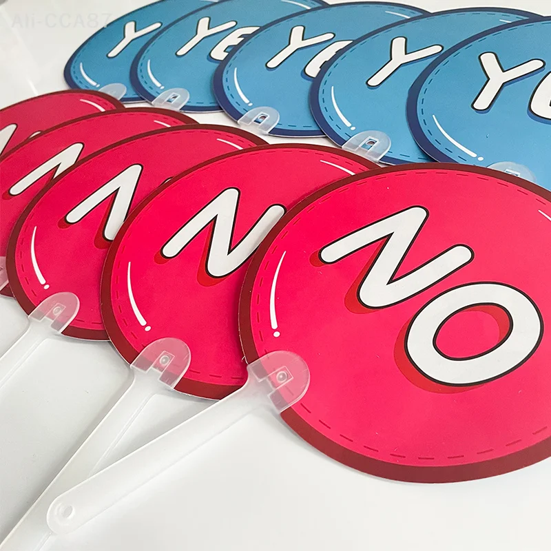 

Teaching Aid: 2Pcs Voting Paddles with Yes/No, True/False & Thumbs Up/Down for Classroom Game Participation