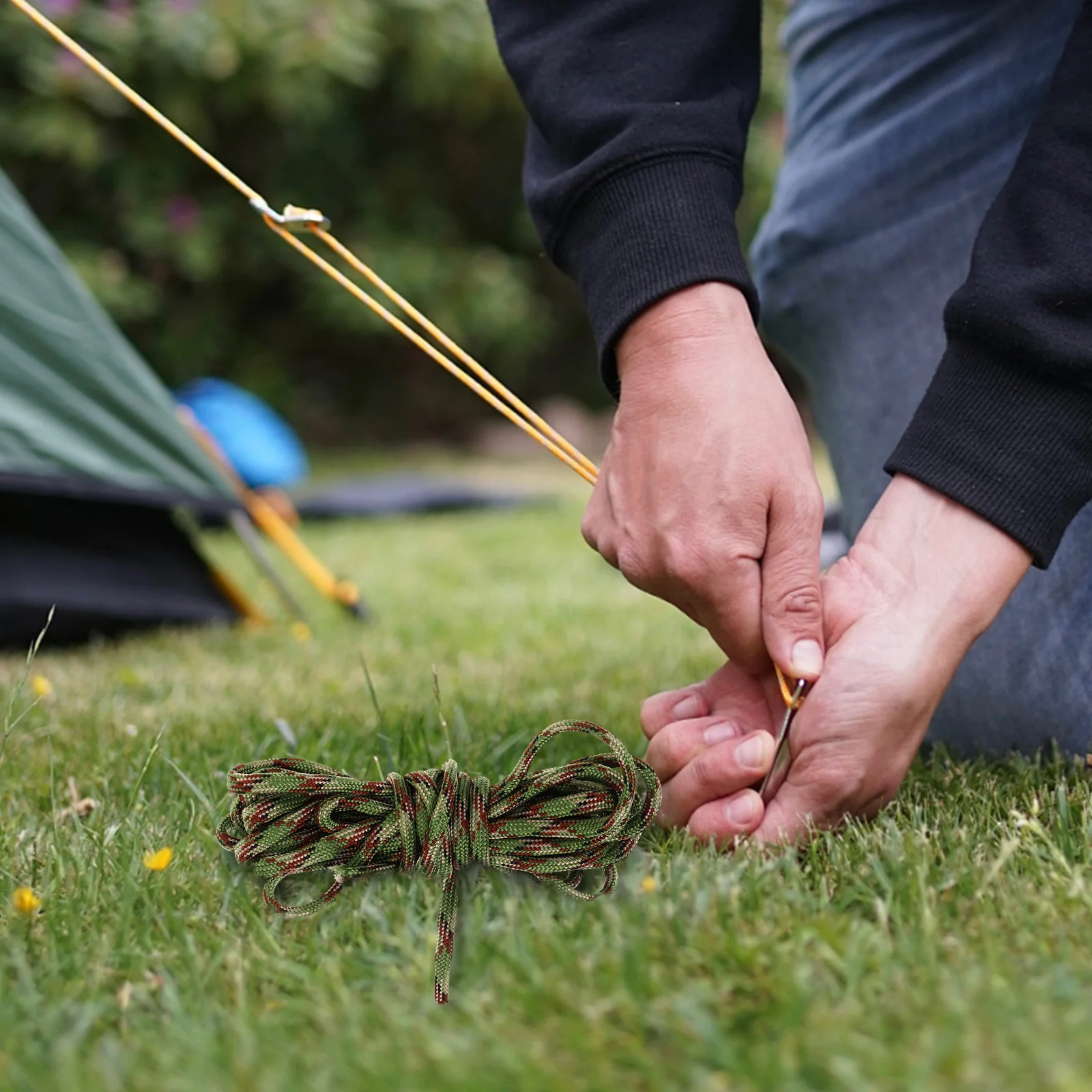 

Mountaineering Survival Rope 31M 4mm Multicolor Sturdy Polyester Camping Tent Cord Wearable Bracelet Portable Outdoor Hiking