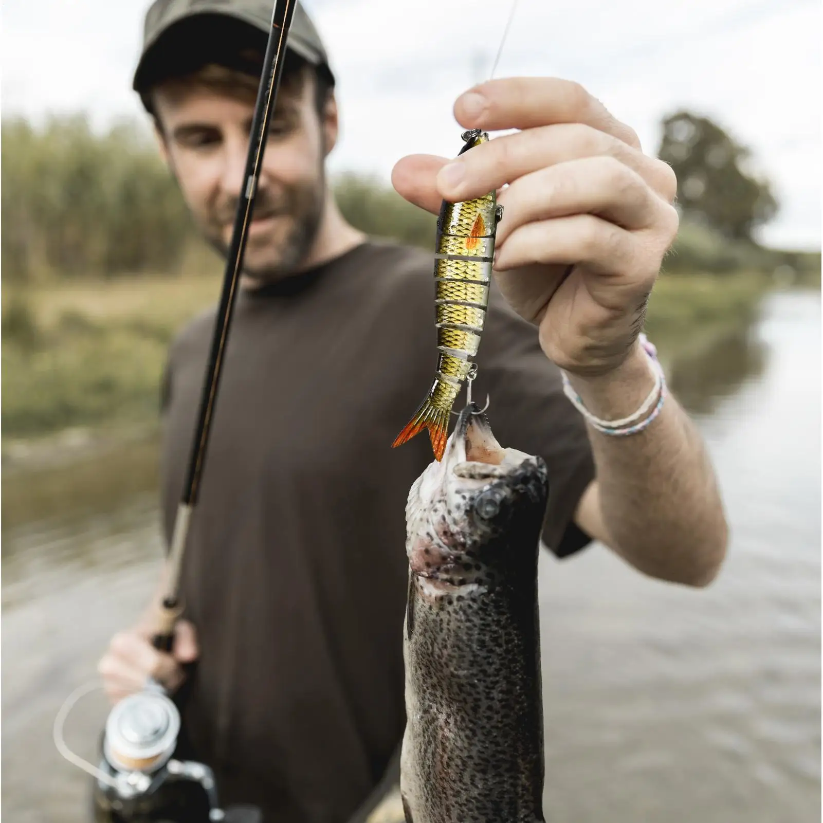 

Приманка для окуня, 3-х предметная реалистичная жесткая приманка для рыбы для соленой воды, тонущая приманка для плавания с коробкой для хранения для пресноводного озера, реки, морской форели