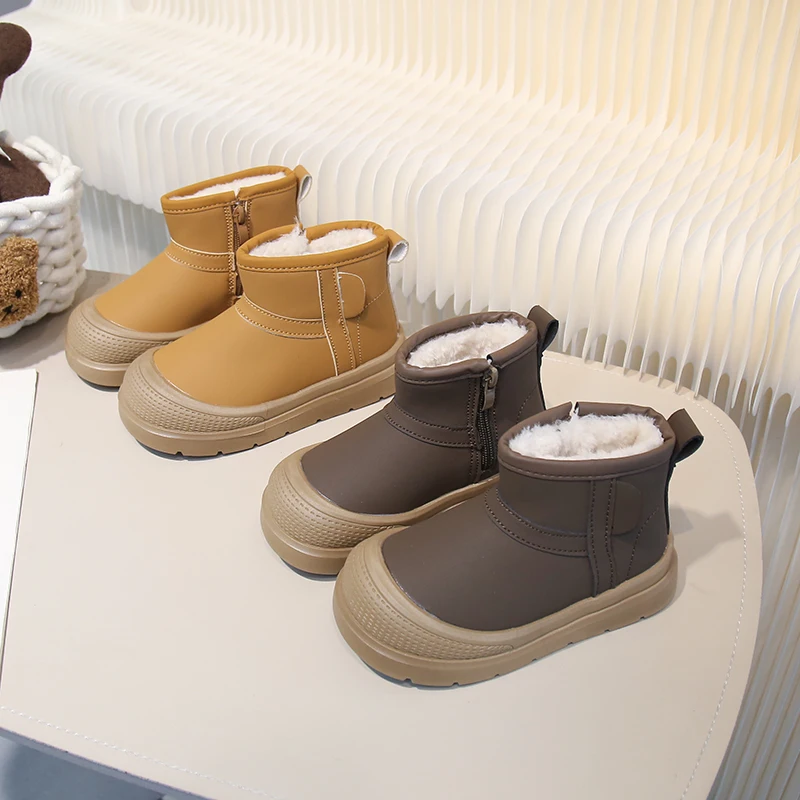 

2025 зимние новые детские хлопковые сапоги для девочек, модная нескользящая универсальная теплая плюшевая обувь в корейском стиле с мягкой подошвой