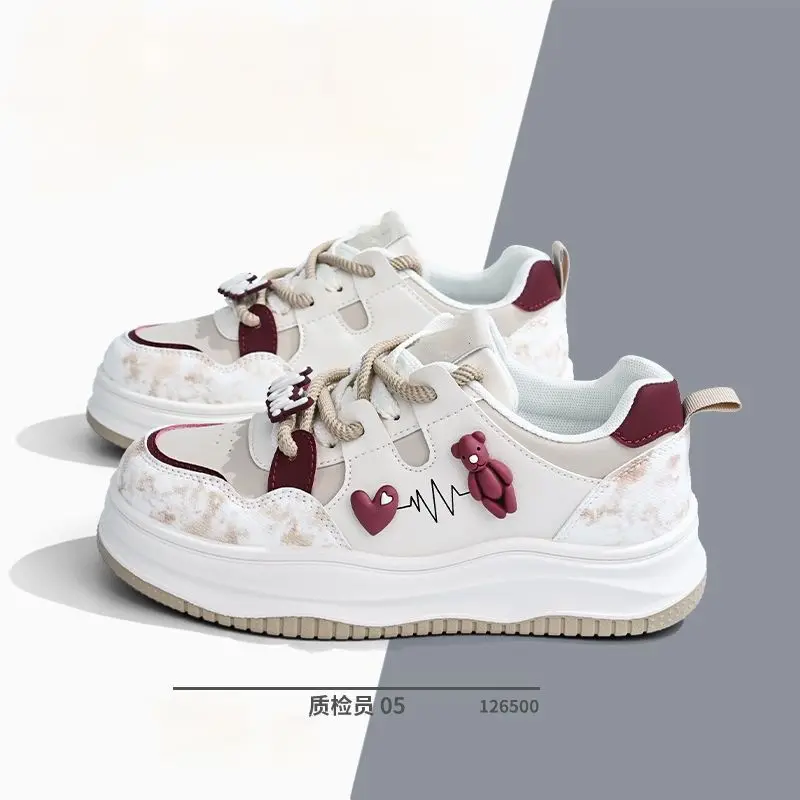 

Весенние женские дышащие кроссовки, милые туфли с розовым медведем, кроссовки на толстом каблуке, повседневная спортивная обувь для бега на платформе Y2K Lolita с граффитом