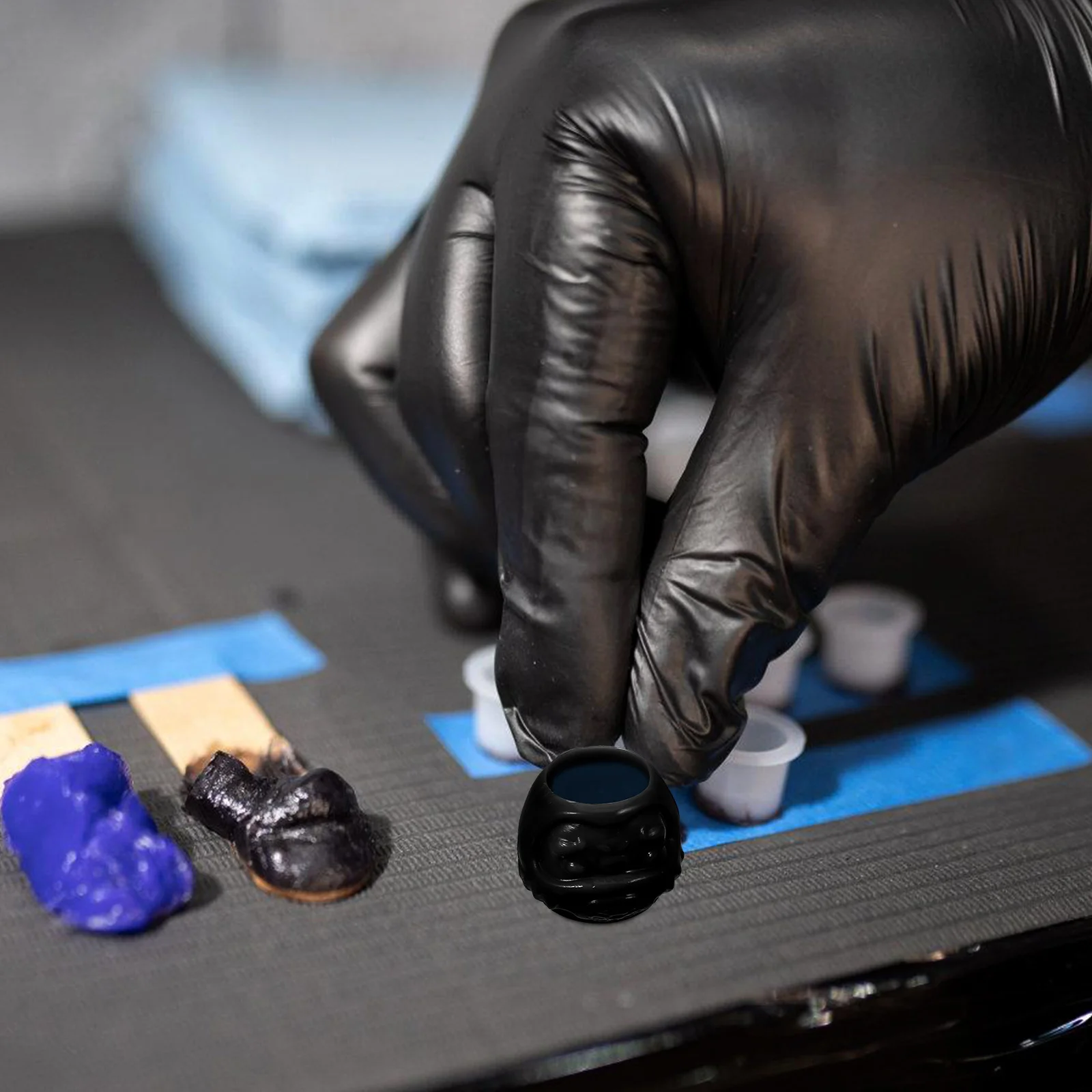 

200Pcs Ink Containers Strong Base Anti-Leak Design Ideal for Pigments and Dyes Small Ink Cups