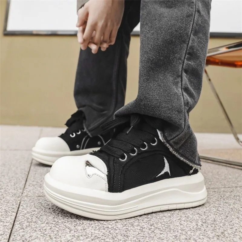 2026 new trend breathable low top versatile thick sole soft sole niche fashion lightweight sports men's shoes bread trend