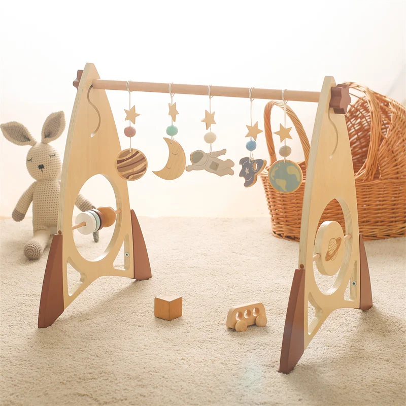 Modelo de madeira Gym Frame foguete para o bebê recém-nascido, Celestial pendurado Pendant, Montessori Educação Brinquedos, Play Activity