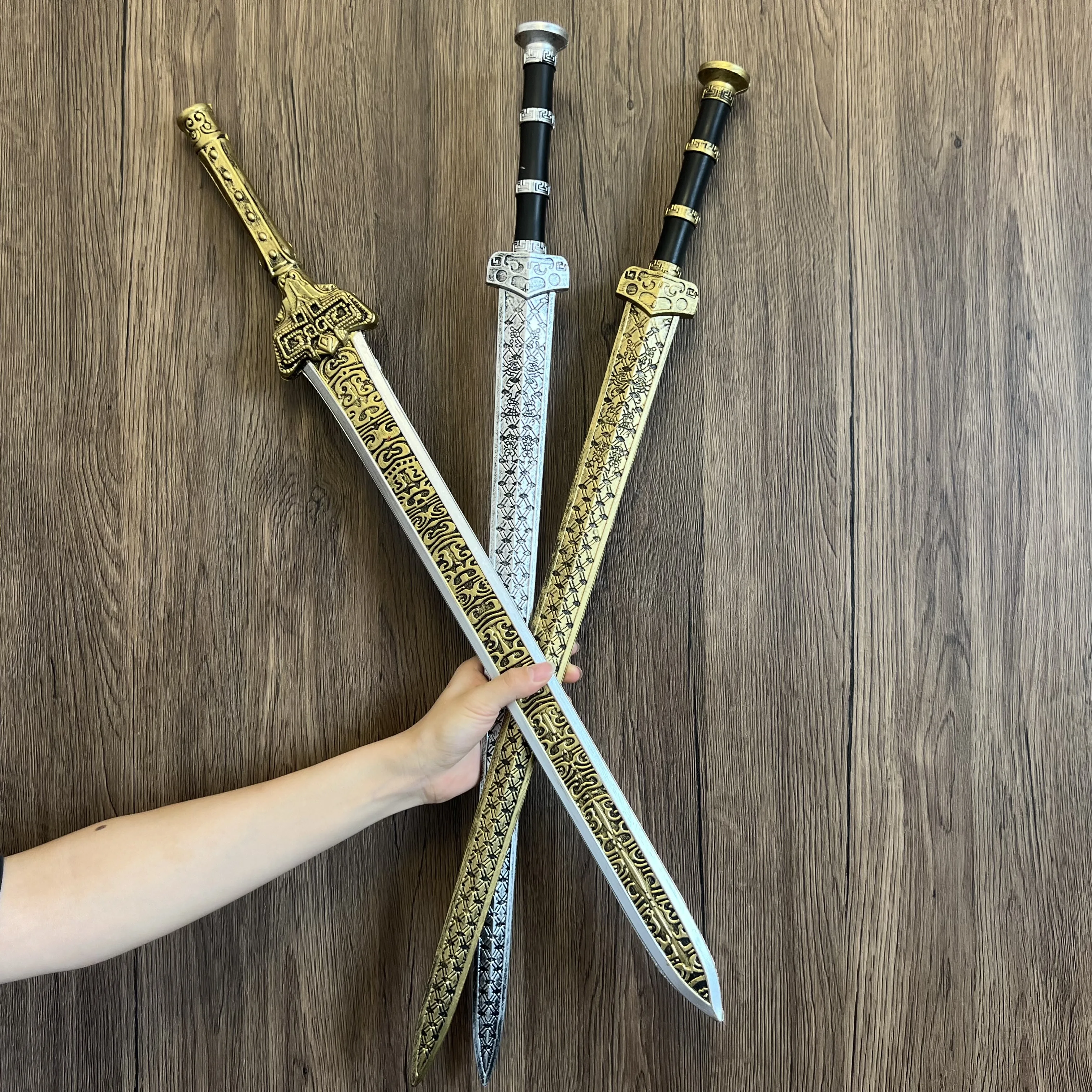 Espada china 1:1 del rey de Yue, espada de la dinastía del estado, juguete de Cosplay, espada, cuchillo, armas de regalo, juego de rol, accesorio de goma PU de seguridad