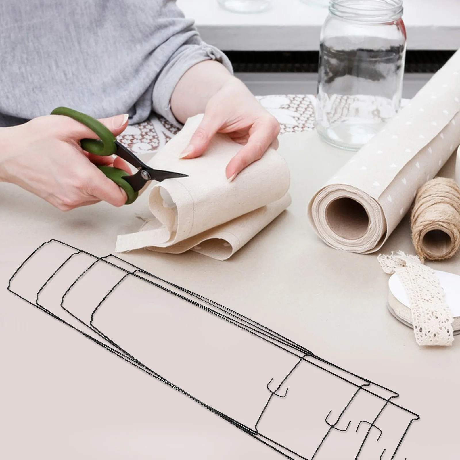 

4Pcs Folding Atmosphere Lamp Stand Adjustable Alloy Bracket Portable Light Holder for Home Camping Parties Lamp Rack