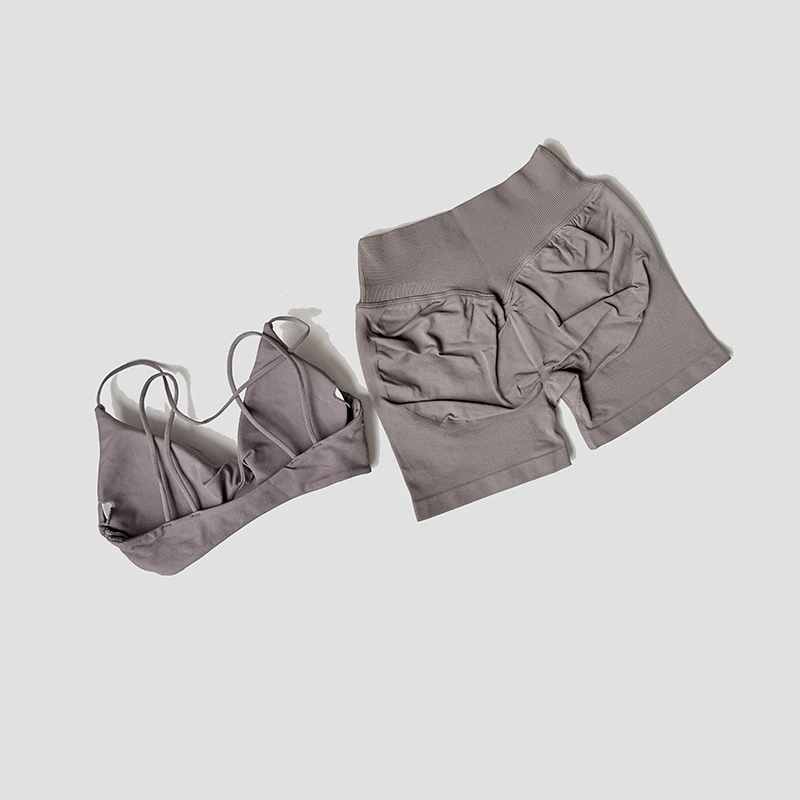 WAREBALL 2-teiliges Gym-Set für Damen: Vision Twist Front BH mit V-Ausschnitt und Cross-Waist Quick Dry Shorts – Ideal für Pilates, Workout, Laufen und Fitness – Detail 22