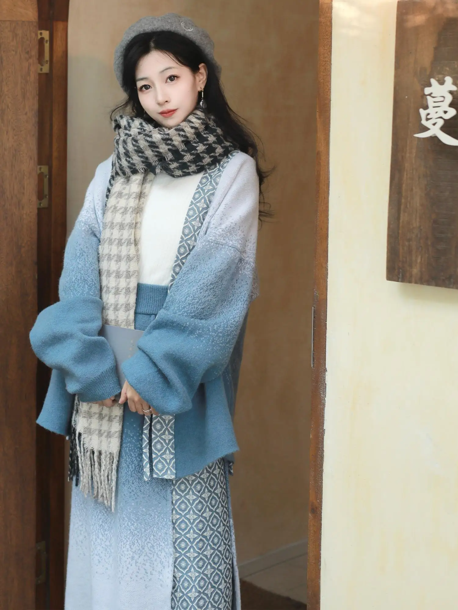 

XiaoLuui Soft Cloud e Song Dynas модифицированный Hanfu винтажный женский свитер кардиган adient синяя юбка