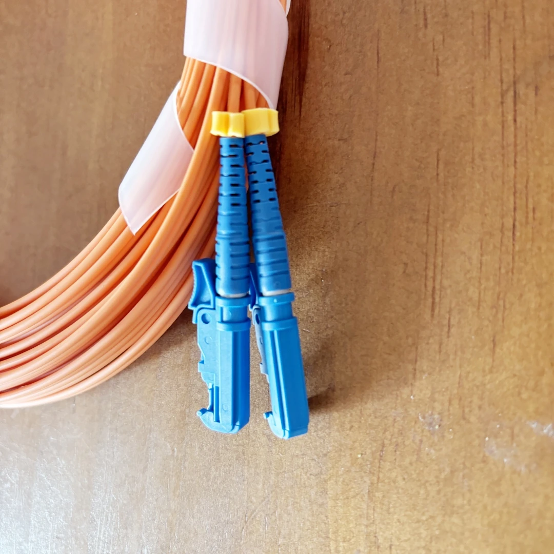 สายแพทช์ไฟเบอร์ E2000-E2000 duplex OM1 OM2 1M 2M 3M 5M 7M 10Mtr จัมเปอร์ใยแก้วนําแสง Multimode Duplex 50m 30m 20m