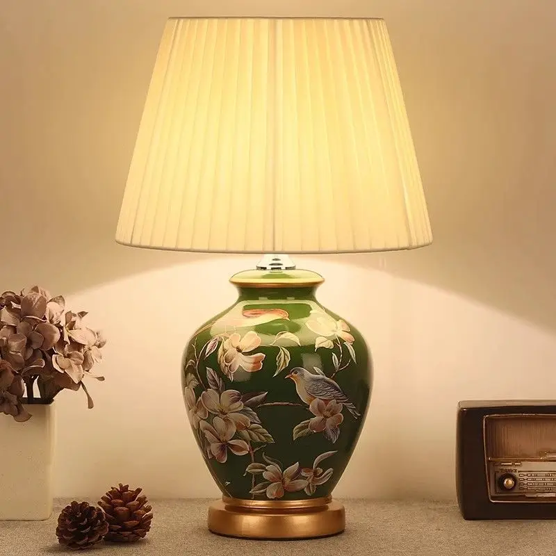 Nordic Style Living Room Bedroom Bedside Lamp With European Floral And Bird Pattern Decoration Lamp American Ceramic Table Lamp