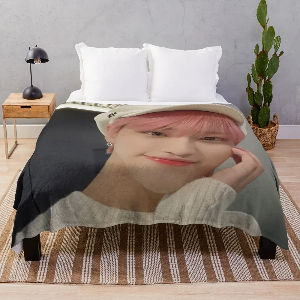 ATEEZ Seonghwa Throw Blanket Retros Bed linens Thermals For Travel Vintage Blankets