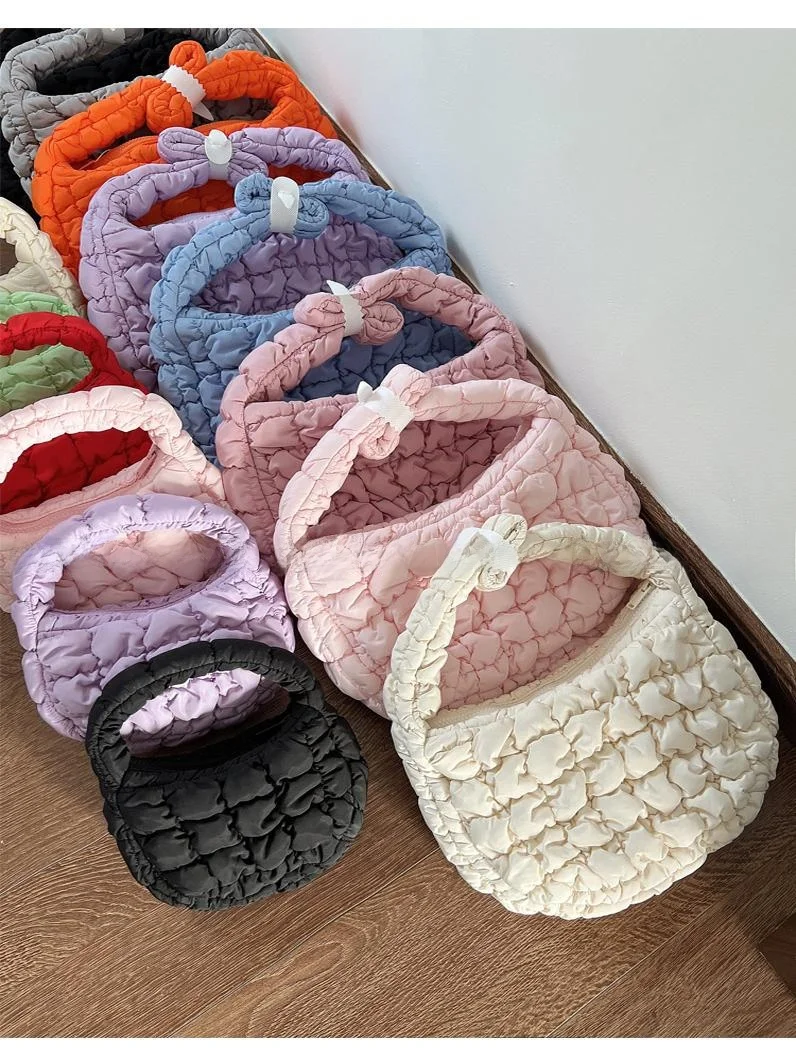 

2025 New Cloud Bag Women's Quilted Puffiness Lightweight Versatile Dumpling Shaped down Bag Single Shoulder Underarm Bag