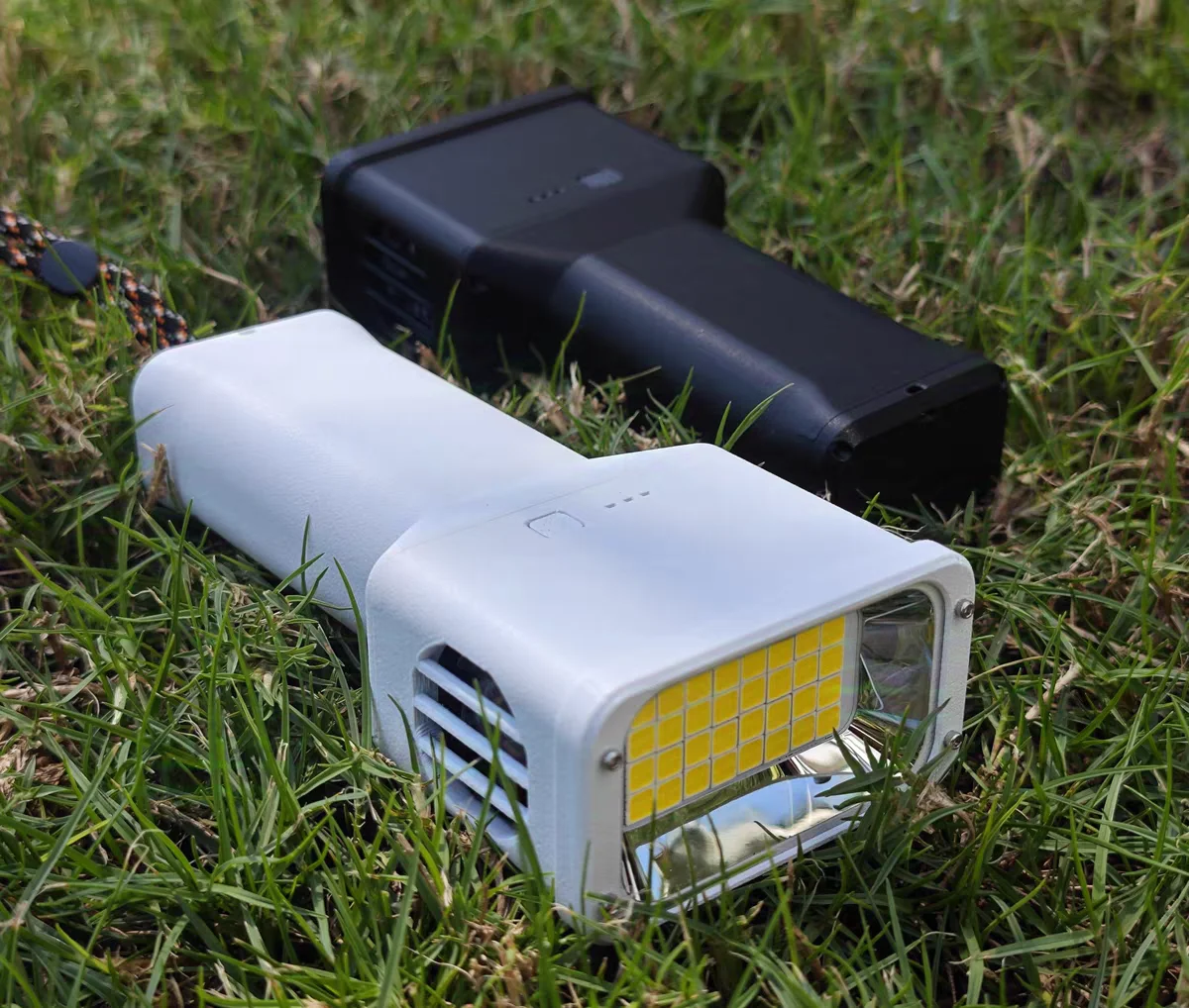 [Open Source] Light hammer 60 constant 60 watts 10,000 lumens, lamp holder + handle case, active heat dissipation, fan