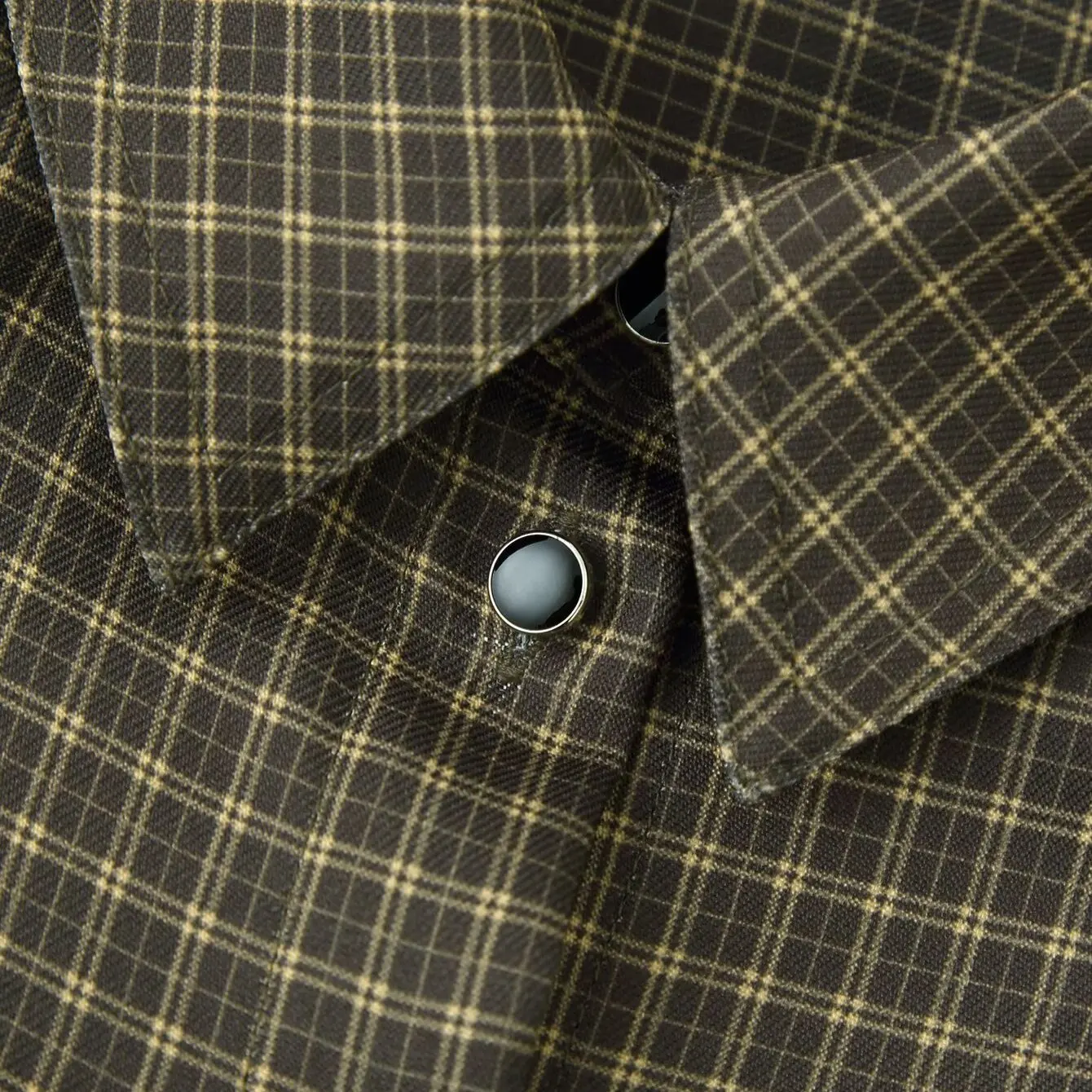 Modna kraciasta kurtka damska jesienna nowa z poduszkami na ramionach, długi rękaw, kołnierzyk wykładany, poliester, casualowa kurtka.