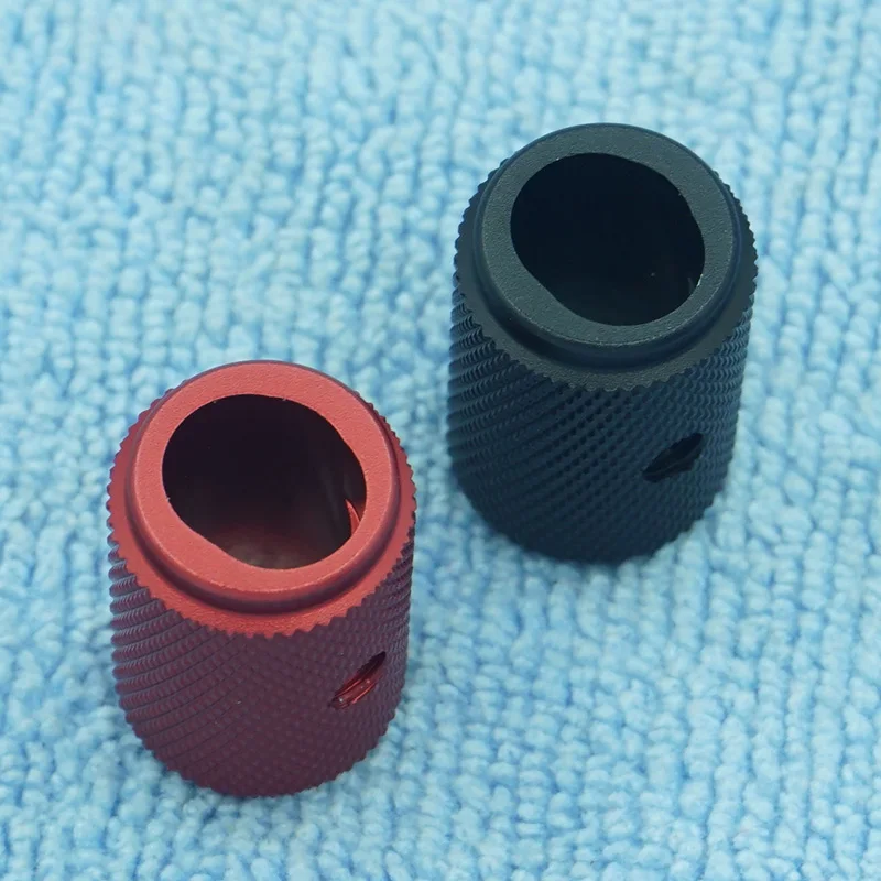 RP1. Threaded Cap With 3 Screws