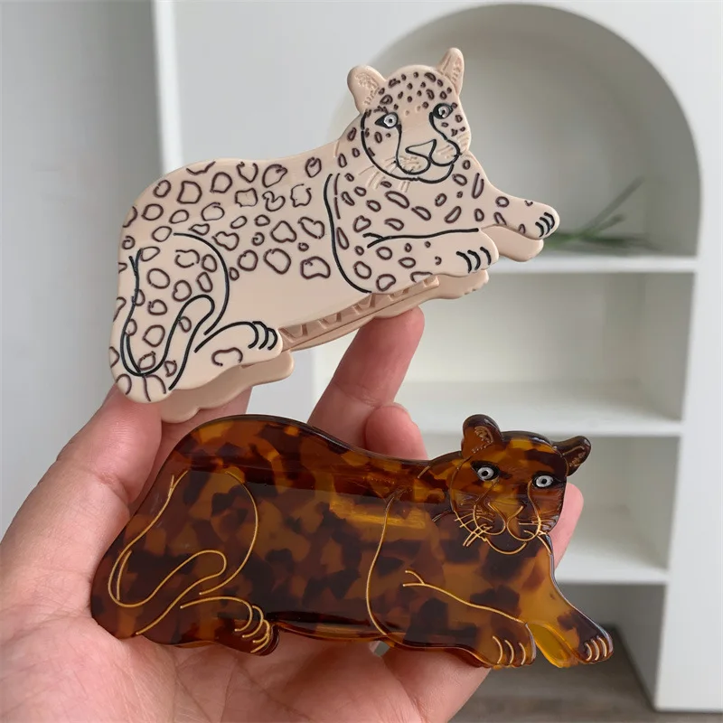 

Cartoon Animals Acetate Cheetah Hair Clips Leopards at Rest Hair Claws Cute Hairpins For Girls Hair Accessories for Women