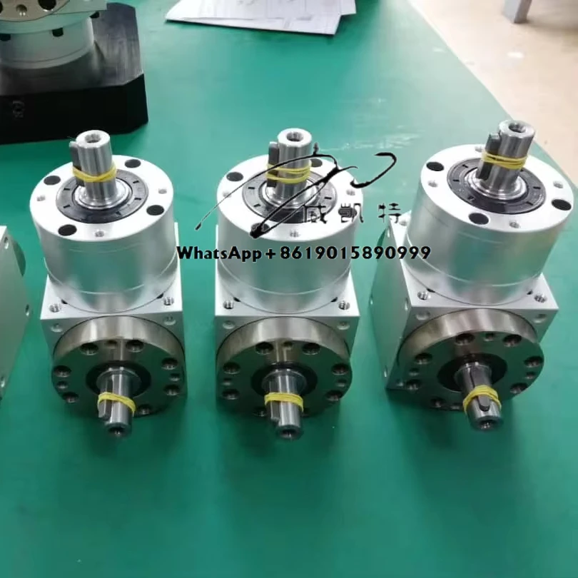 AT065 cambio ad angolo retto