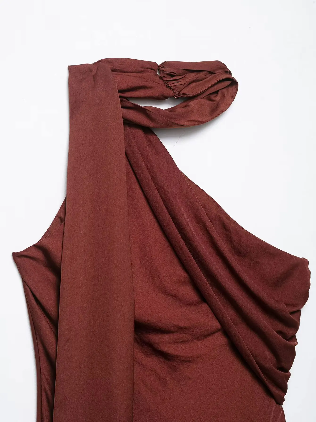 Elegancka sukienka midi damska bez rękawów, asymetryczna, z szalem, plisowana, w stylu vintage, idealna na letnie wakacje.