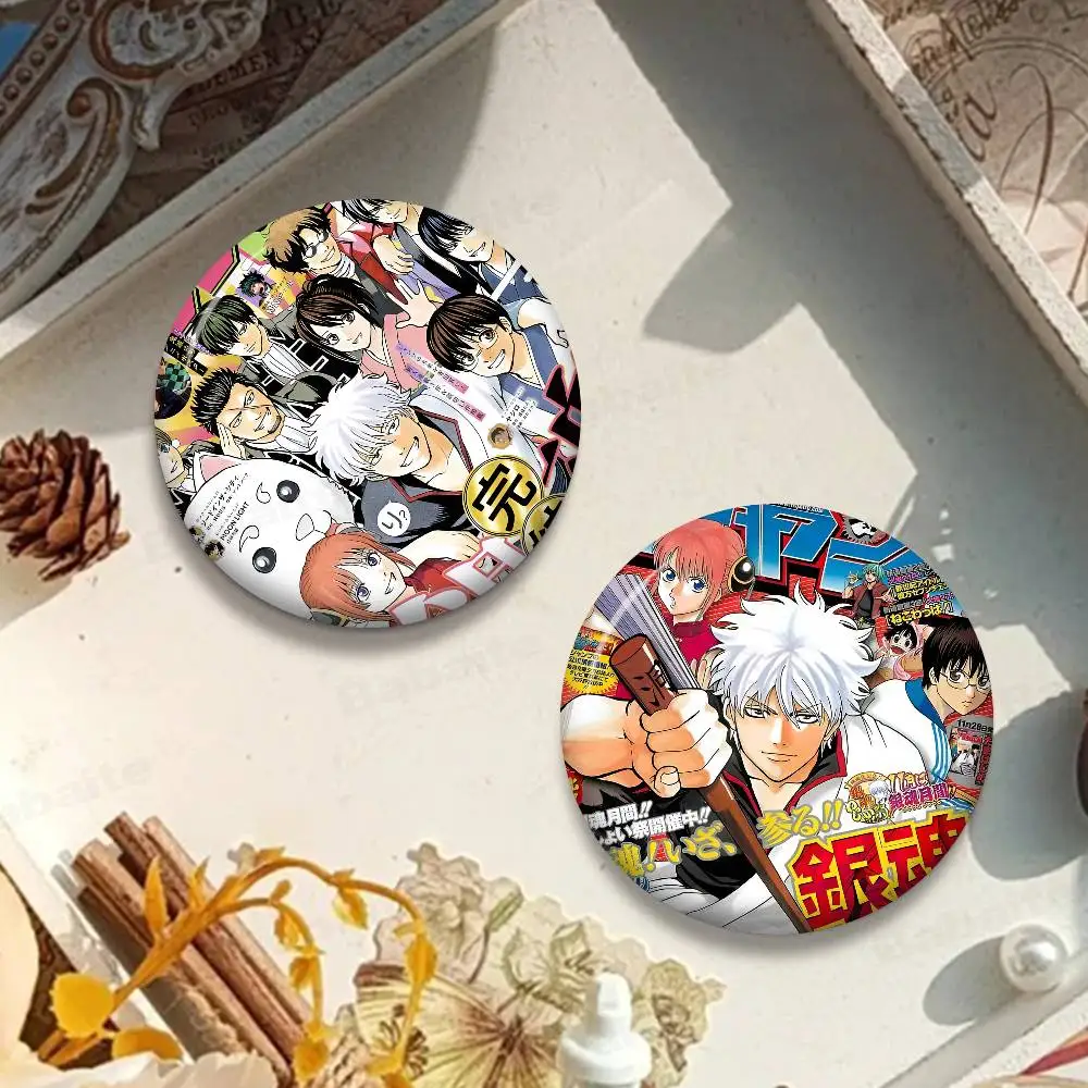 جينتاما أنيمي 32/44/58 مللي متر اليدوية دبوس جولة مضحك المفاجئة في دبابيس لحقيبة الظهر Cothes اكسسوارات شارة قبعة الديكور #2