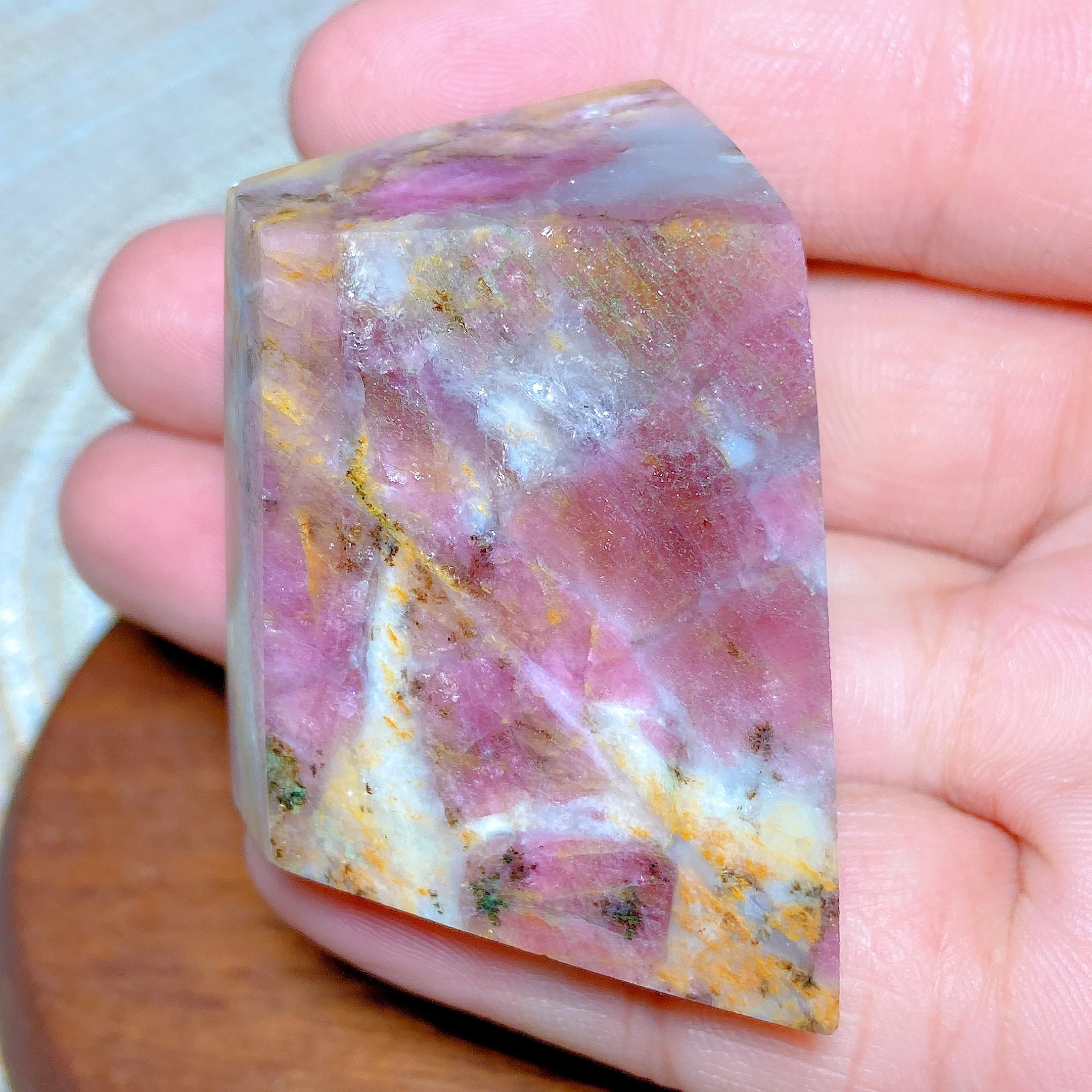 Natural Crystals High Quality Healing Pink Tourmaline Freeform Craving Reiki Home Decorations Mineral Energy Gift Ore Desk