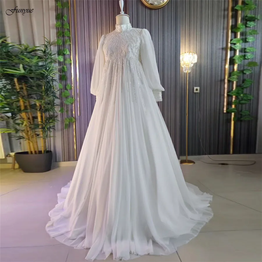 

Funyue Vestido De Noiva Plus Size Muslim Dubai Wedding Dress High Neck Chiffon A-Line Long Sleeve Bridal Gown for Pregnant Woman