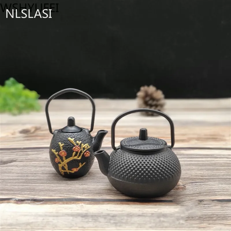 NLSLASI Chinese Style Mini Cast Iron Tea Kettle Small Teapot Tea Pot Easy To Carry Tea Pet Home Decoration