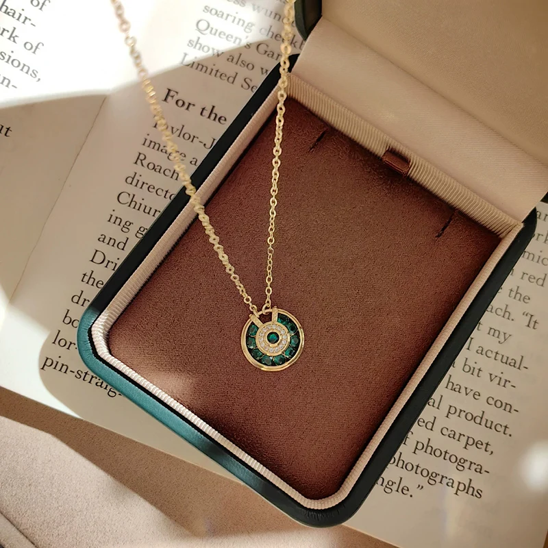 Antique style Green Roman Disc Necklace with Circular Lucky Talisman Red Crystal Necklace for Women KOFSAC