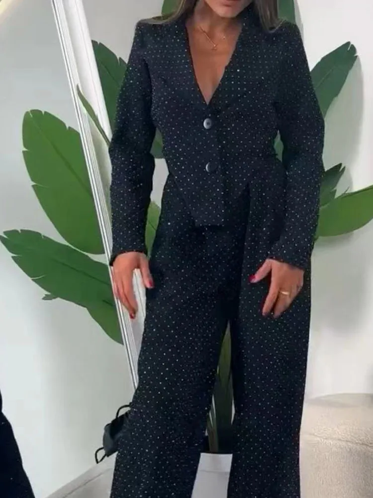 

Женский осенний нерегулярный комплект из двух предметов, повседневный пиджак с лацканами, топ и длинные брюки, костюм 2025 года, модные темпераментные однотонные наряды для вечеринок