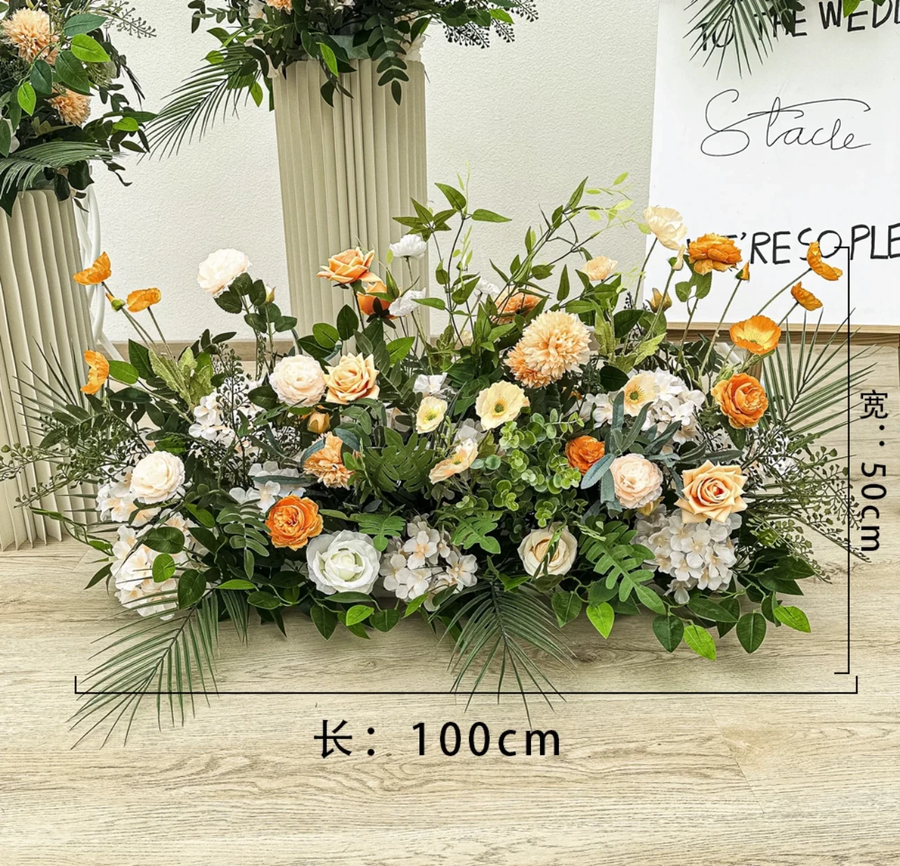 Simulation of new wedding lavishly arranged engagement banquet silk flower finished decorative flower arrangement led to wedding