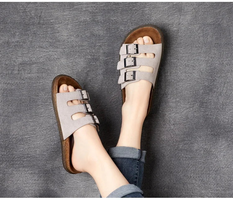 

2023 Summer New Casual Style Cowhide Open Toe Toe Toe Buckle Flat Bottom Soft Sole Boken Cool Slippers