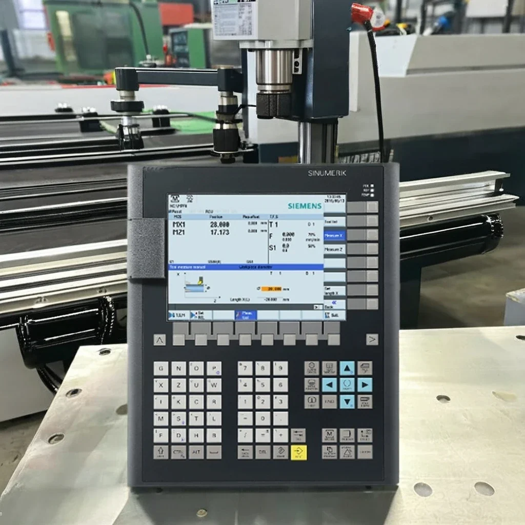 SSinumerik 828D Cnc 4 Axis Controller Milling Similar As Siemens Cnc6FC5370-2BM03-0AA0Extended MPPU 160.3 Vertical