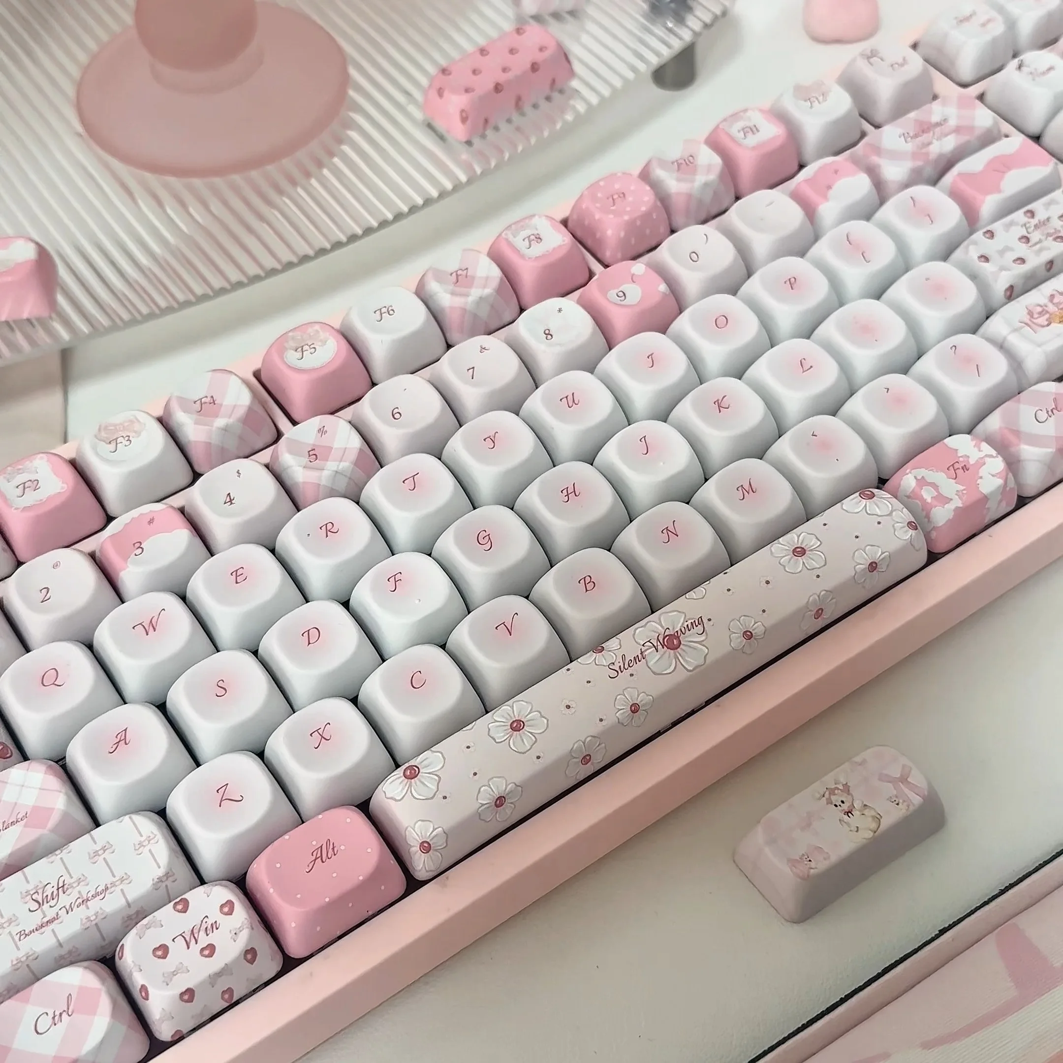 Weaving Girl Theme Key Cap Pink Cute Key Cover PBT DYE Sublimation MOA MX Cross Axis Switch Keycap Mechanical Keyboard