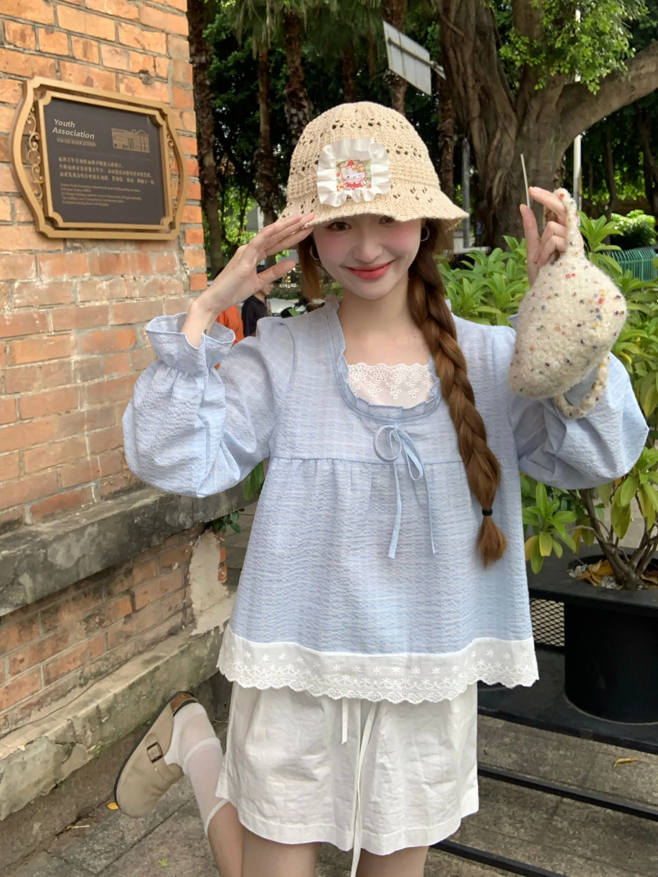 

Женская корейская осенняя свободная блузка-топ в стиле Baby Doll с рюшами, в клетку, с цветочным кружевом и длинными рукавами, омолаживающая образ